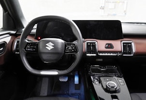 Vehicle image SUZUKI e Vitara Compact Top 4x4