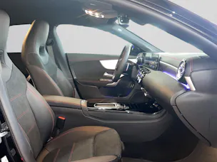 Mercedes-Benz CLA 200 Shooting Brake AMG Line