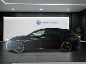 Vehicle image MERCEDES-BENZ CLA 200 Shooting Brake AMG Line