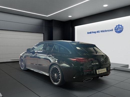 MERCEDES-BENZ CLA 200 AMG Line Shooting Brake 3