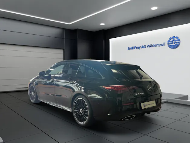 Mercedes-Benz CLA 200 Shooting Brake AMG Line