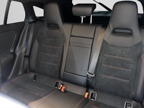 Vehicle image MERCEDES-BENZ CLA 200 Shooting Brake AMG Line