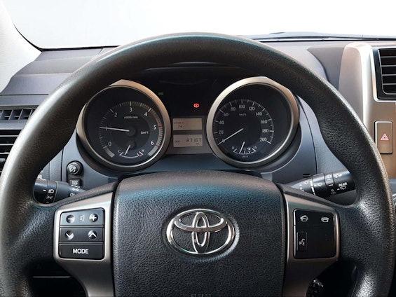 Vehicle image 9 Vehicle image 9