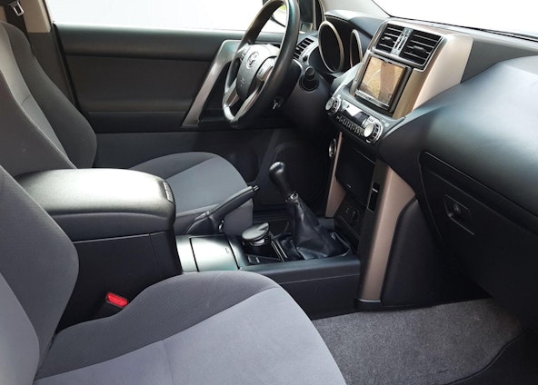 Vehicle image 14 Vehicle image 14