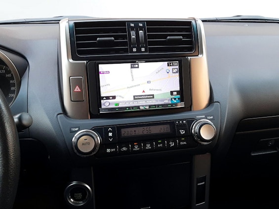 Vehicle image 10 Vehicle image 10