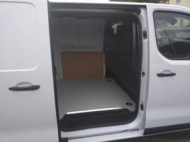Opel Vivaro Cargo 2.0 D 144 S/S
