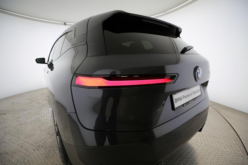 Vehicle image BMW iX