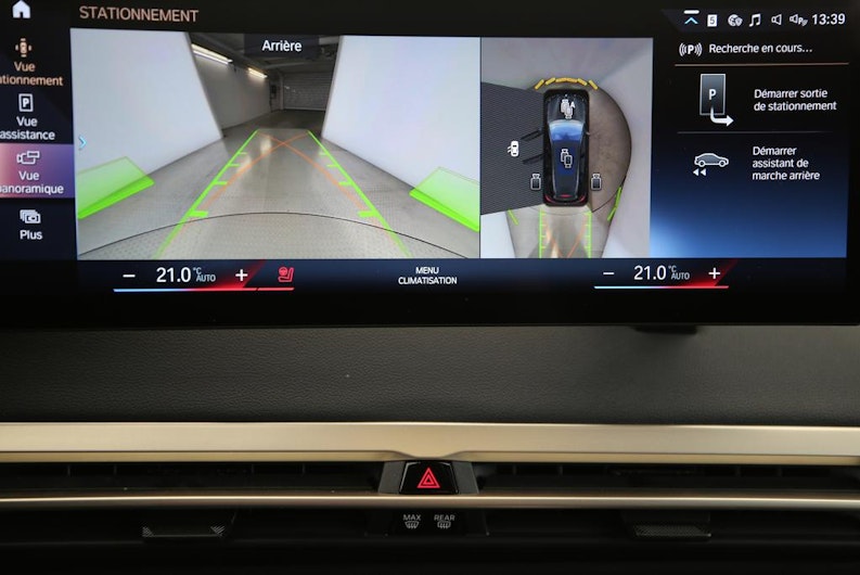 Vehicle image BMW iX