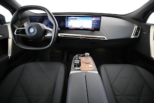 Vehicle image BMW iX xDrive40