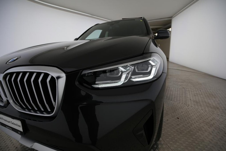 Vehicle image BMW X3