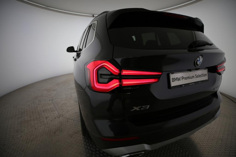 Vehicle image BMW X3