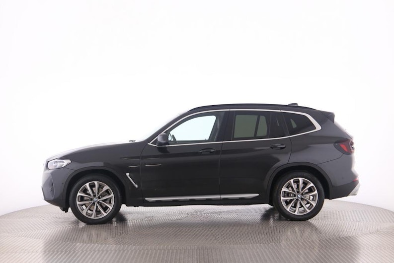 Vehicle image BMW X3