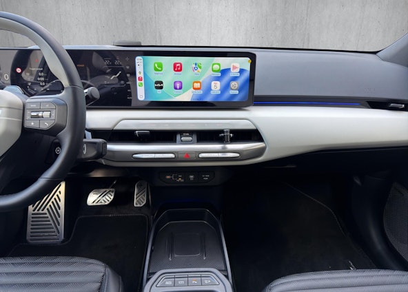 Vehicle image 8 Vehicle image 8