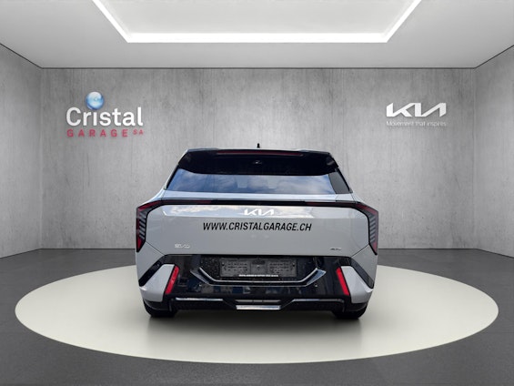 Vehicle image 4 Vehicle image 4