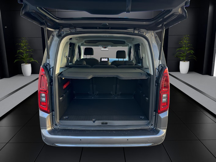 Vehicle image OPEL COMBO