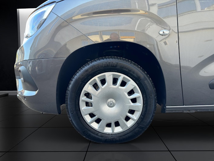 Vehicle image OPEL COMBO