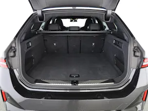 BMW 550e xDrive Touring