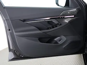 BMW 550e xDrive Touring