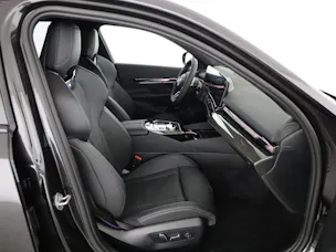 BMW 550e xDrive Touring