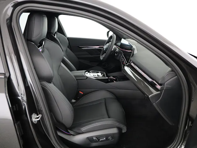 BMW 550e xDrive Touring