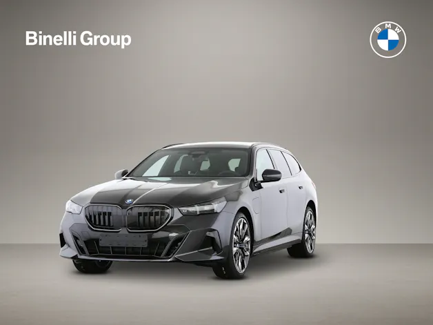 BMW 550e xDrive Touring