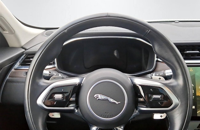 Vehicle image 4 Vehicle image 4