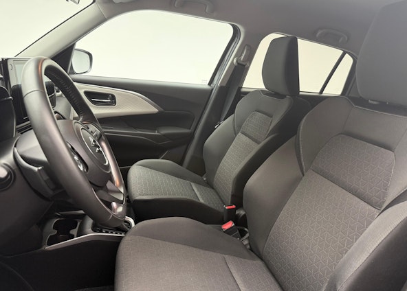 Vehicle image 5 Vehicle image 5