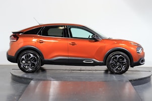 Vehicle image CITROEN C4 1.2 PureTech Shine Pack