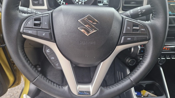 Vehicle image 9 Vehicle image 9