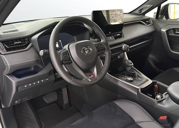 Vehicle image 4 Vehicle image 4