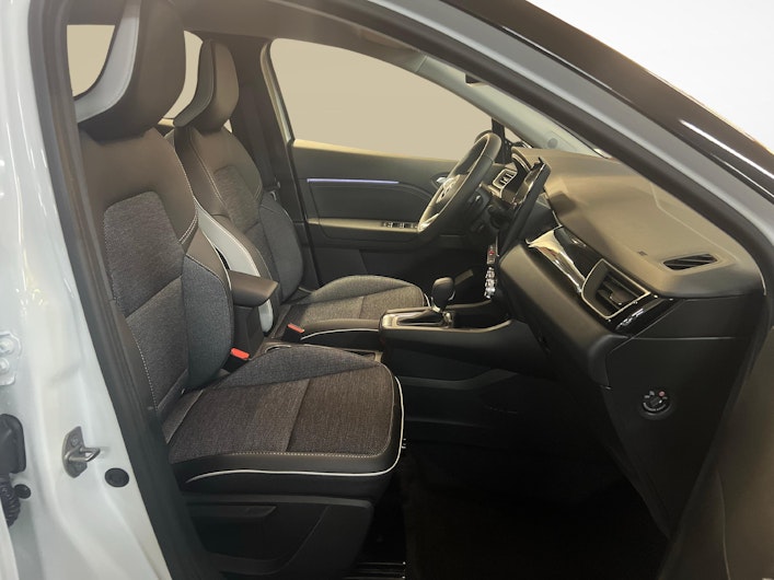 Vehicle image MITSUBISHI ASX