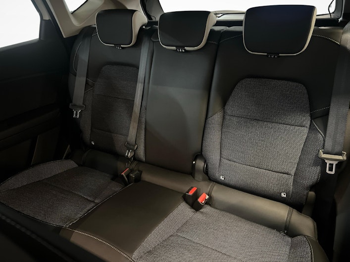 Vehicle image MITSUBISHI ASX