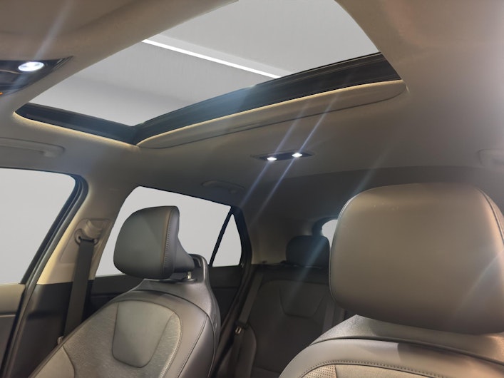 Vehicle image KIA NIRO