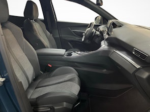 Vehicle image PEUGEOT 3008 1.2 Hybrid Allure Pack