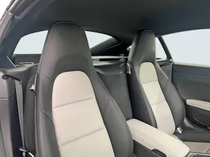 Porsche 718 Cayman Style Edition