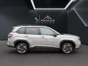 Subaru Forester Station 2.0i e-Boxer Swiss Plus