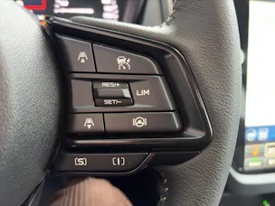 Subaru Forester Station 2.0i e-Boxer Swiss Plus