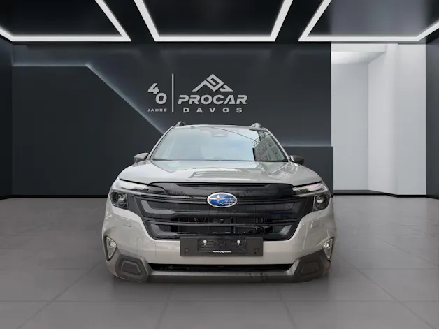 Subaru Forester Station 2.0i e-Boxer Swiss Plus