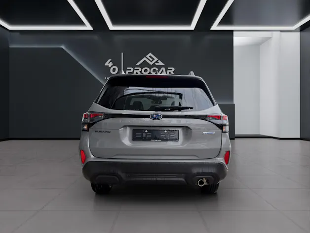 Subaru Forester Station 2.0i e-Boxer Swiss Plus
