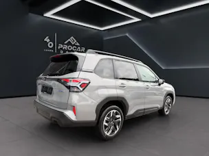 Subaru Forester Station 2.0i e-Boxer Swiss Plus