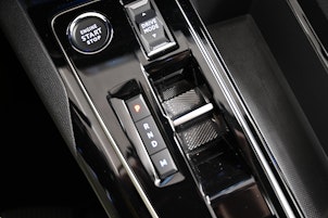 Vehicle image PEUGEOT 3008 1.2 Hybrid GT