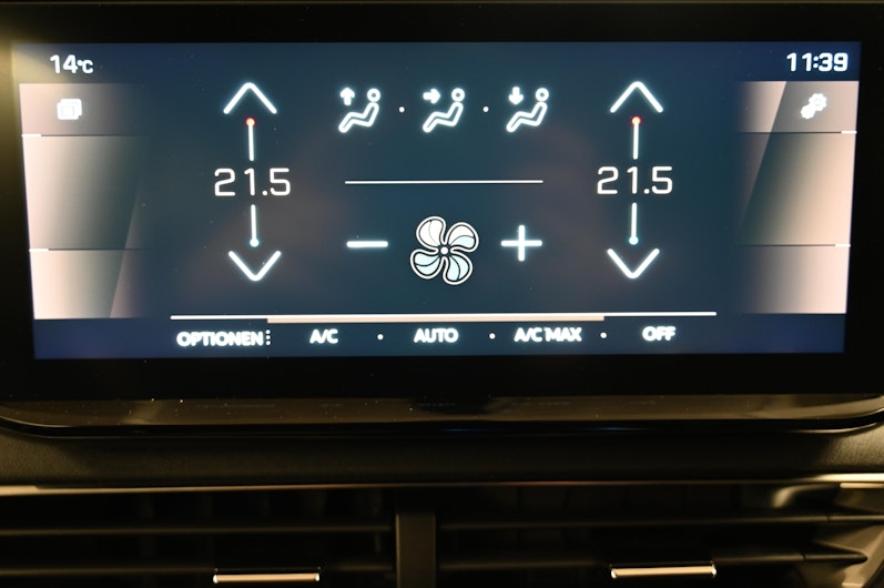 Vehicle image PEUGEOT 3008