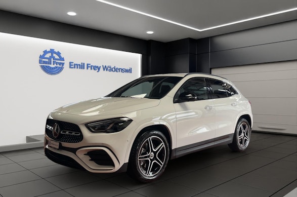 MERCEDES-BENZ GLA 200 Night Star AMG Line 0 MERCEDES-BENZ GLA 200 Night Star AMG Line 0