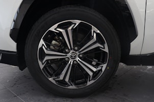 Vehicle image TOYOTA RAV4 2.5 Plug-In-Hybrid Platinum