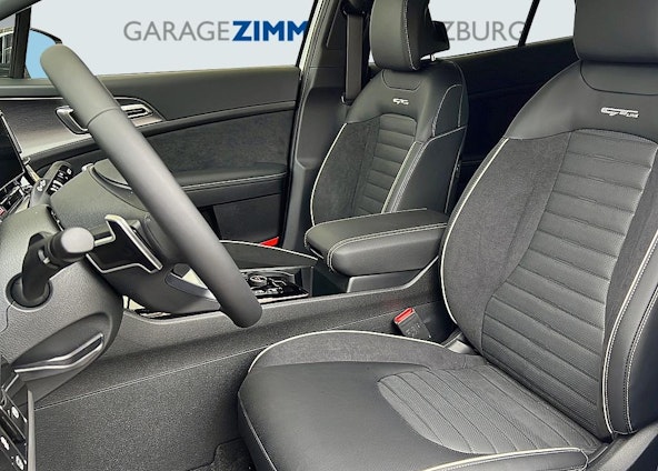 Vehicle image 10 Vehicle image 10