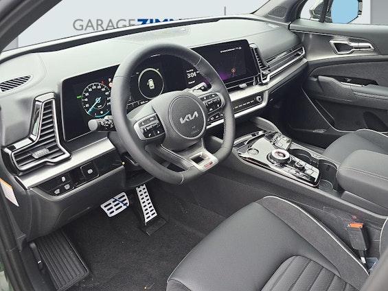 Vehicle image 8 Vehicle image 8