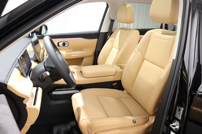 Vehicle image LEAPMOTOR C10