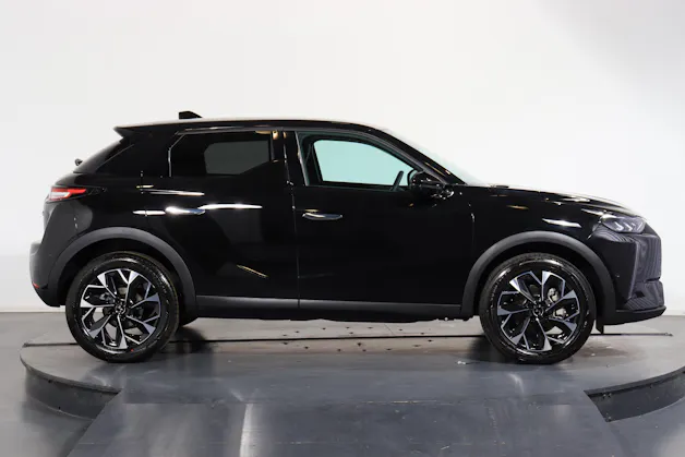 DS Automobiles 3 Crossback 1.2 Hybrid Diva