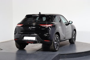 Vehicle image DS AUTOMOBILES 3 Crossback 1.2 Hybrid Diva