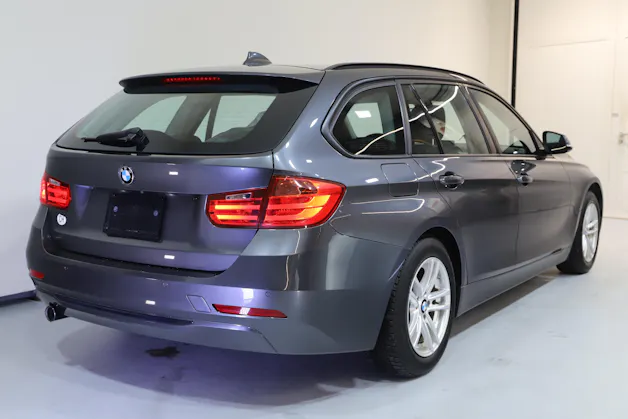 BMW 320d xDrive Touring